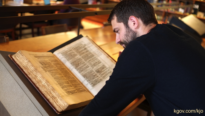 1602-Bishops-Bible-Will-Duffy-at-Oxford.jpg